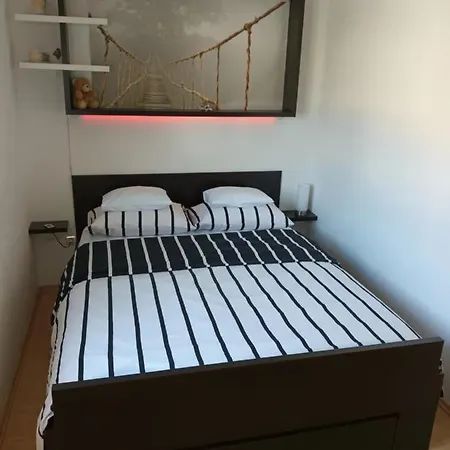 Kike Red Lägenhet