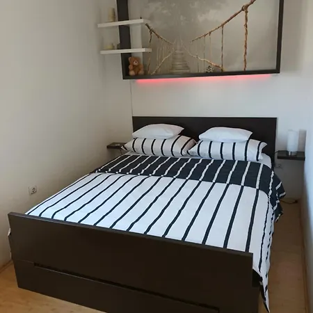 Kike Red Kaštela