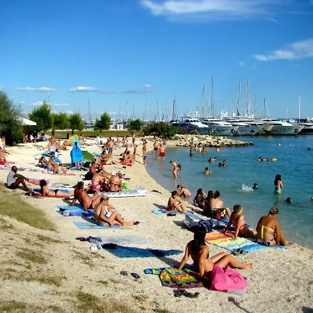 Kike Red Apartmán Kaštela