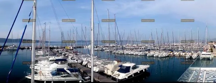 Kike Red شقة Kaštela