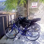 Kike Red